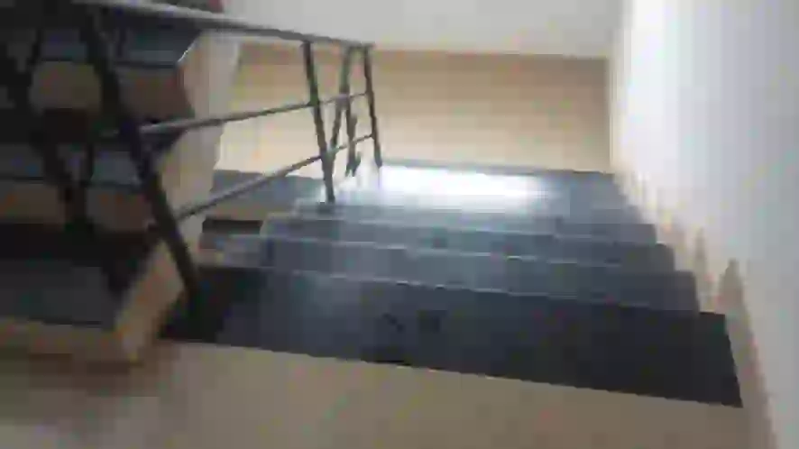 Individual house with land area. Located in Chinnamudalaipatti, this property offers residential space with potential for expansion or customization.