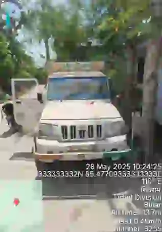 Bolero Pick Up Truck with Diesel fuel type, Registration No-BR33GA1657, consisting in the name of Shri Shiv Kumar Mahto S/o Parikshan Mahto
