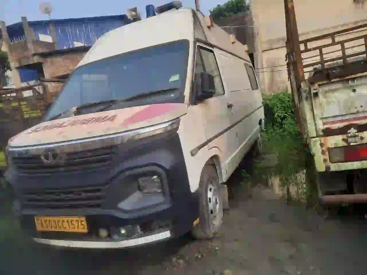 Tata Winger Ambulance bearing Reg No : AS03CC1575, Engine No : VARICOR11EYXJ07585,Chasis No : MAT557014MUF01328 located in Ward No.10, Holding No 475
