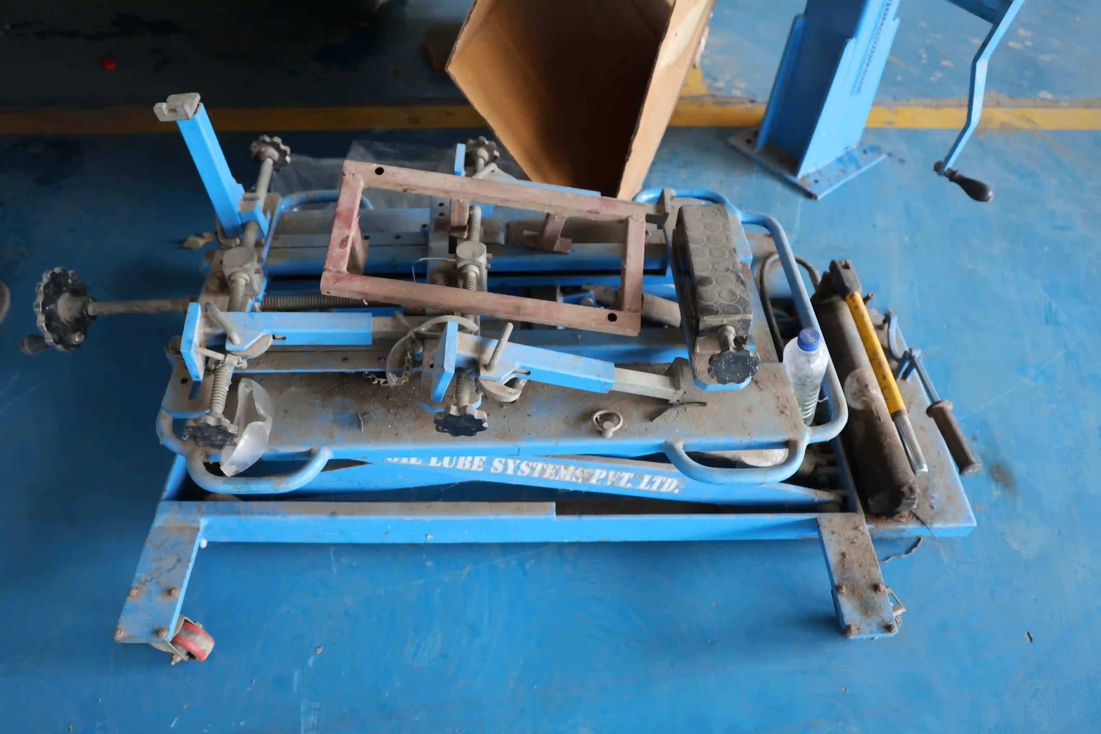 Auto Electrical Test Bench, Spark Plug Tester & Cleaner, Parts Cleaner, Gearbox Hydraulic Trolley Jack, Beading Machine, Hyd Press Machine-60T, 3 nos. Two Post Hyd Lift, 20 HP Air Compressor, Water Filter Plant & FRP Tank, Water Tank 2000Lit, 4-Chairs, 2 Table, Onida Split AC.