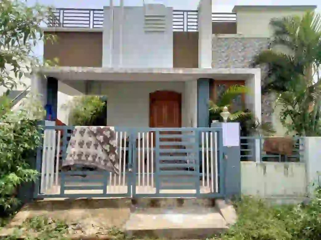 Residential house with land, located in Koonthaloor Village, Needamangalam Taluk, Tiruvarur District.