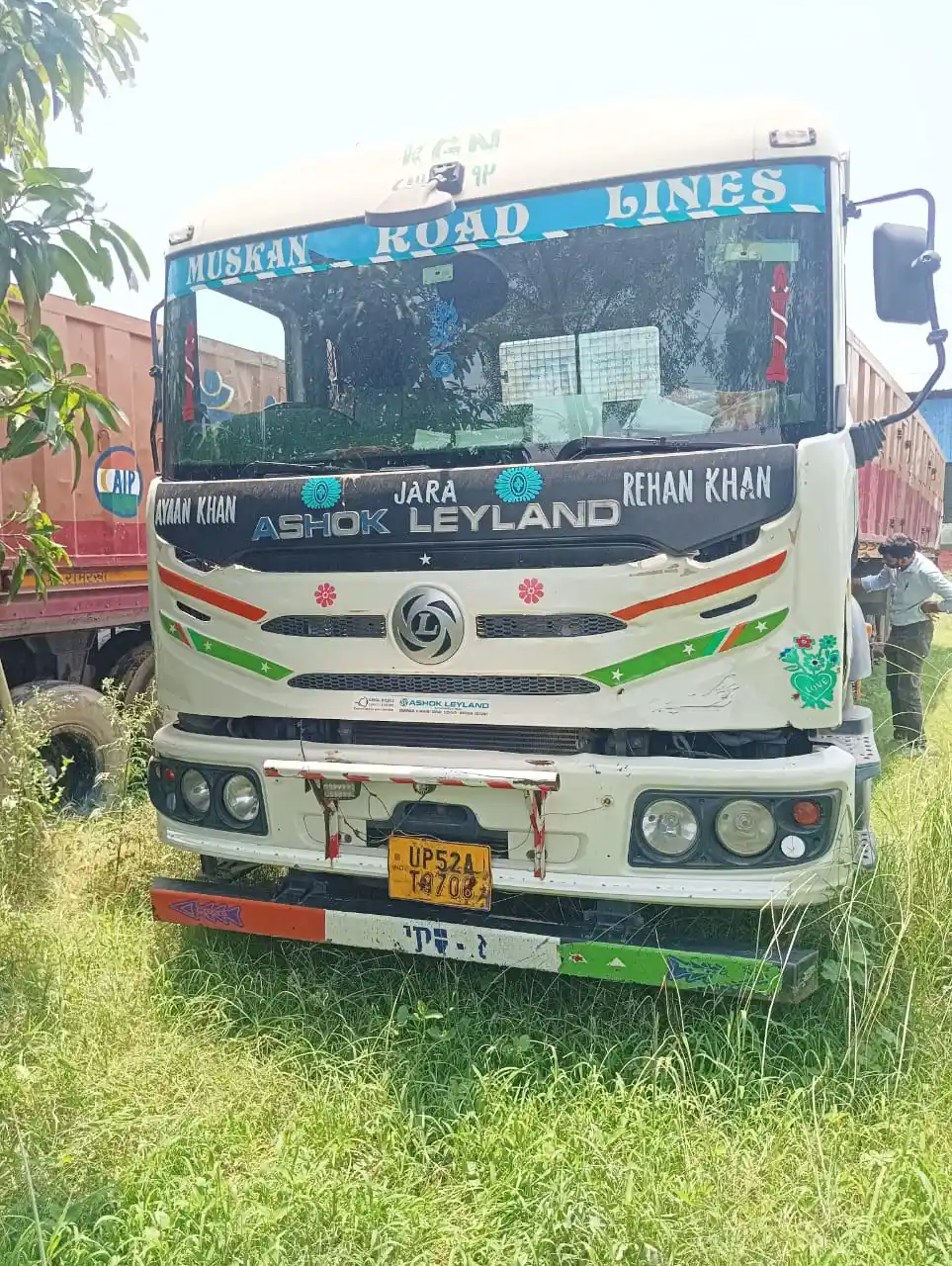 Hypothecated Vehicle truck Ashok Leyland NA5525N/34, MODEL-2023, COLOR-WHITE, RC No. UP52AT9706, CHASSIS NO. MB1T2VLD3PPL W2353, ENGINE NO. PLEZ701292