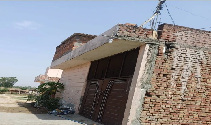 Property bearing Khasra No. 1349 (7-0), 1359 (8-0) measuring 07 marlas out of 15 kanals situated at Village Dollo Nangal, Tehsil Baba Bakala, District Amritsar in the name of Rajwinder Kaur W/o Hardeep Singh
