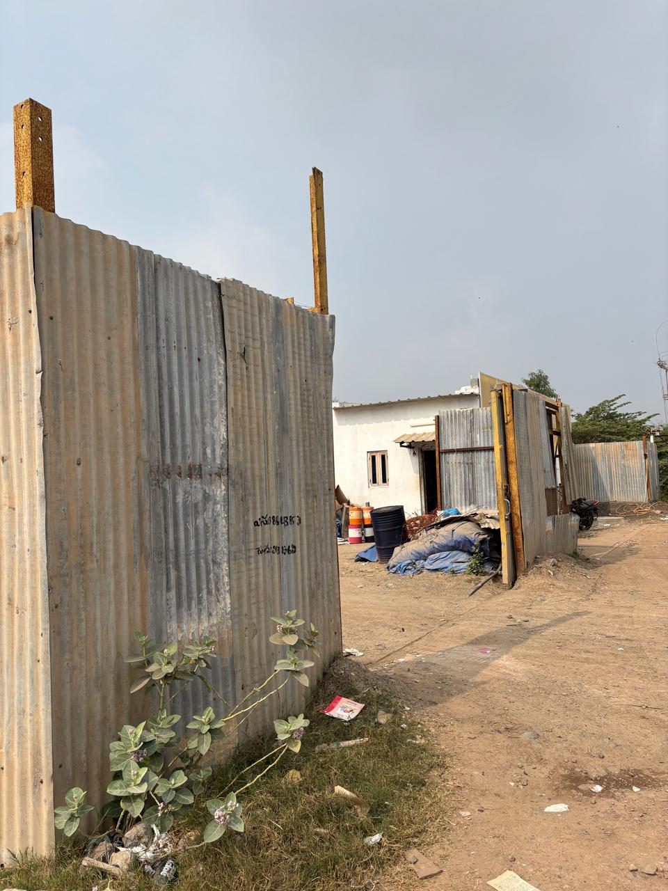 All that part and parcel of the land situated at Narasaraopet R.D. Narasaropet Sub-Dist. within the area of Narasaraopet Municipal Old Ward No.3, New ward No.18, Old Survey D.No.226 an extant of Acre 3-15 cents and in D.No.228/A, T.S No.1577, 1578, Acre. 0-15 1/2 cents or 750-2 Sq Yds or 627-17 sq mts of vacant site bearing Assessment No. 1075 situated at near door No. 17-11-91 property in the name of Ippala Dana Reddy and Ippala pitchamma is being bounded by :- East: 2nd Item Limit South: Land belongs to Polamreddy Bakireddy Limit West: Land belongs to Godavarthi Appa Rao etc. limit North: Chilakaluripet General Road | All that part and parcel of the land situated at Narasaraopet R.D. Narasaropet Sub-Dist. within the area of Narasaraopet Municipality D No 264/A Acre 4-0 cents out of it Acre 0-27 cents or 1306-8 sq. yards or 1092-61 sq. meters property in the name of Ippala Dana Reddy and Ippala pitchamma is being bounded by :- East: 14 ft wall Bazaar Boundry South: Land belongs to Polamreddy Bakireddy Limit West: 1st Item Limit North: Chilakaluripet General Road