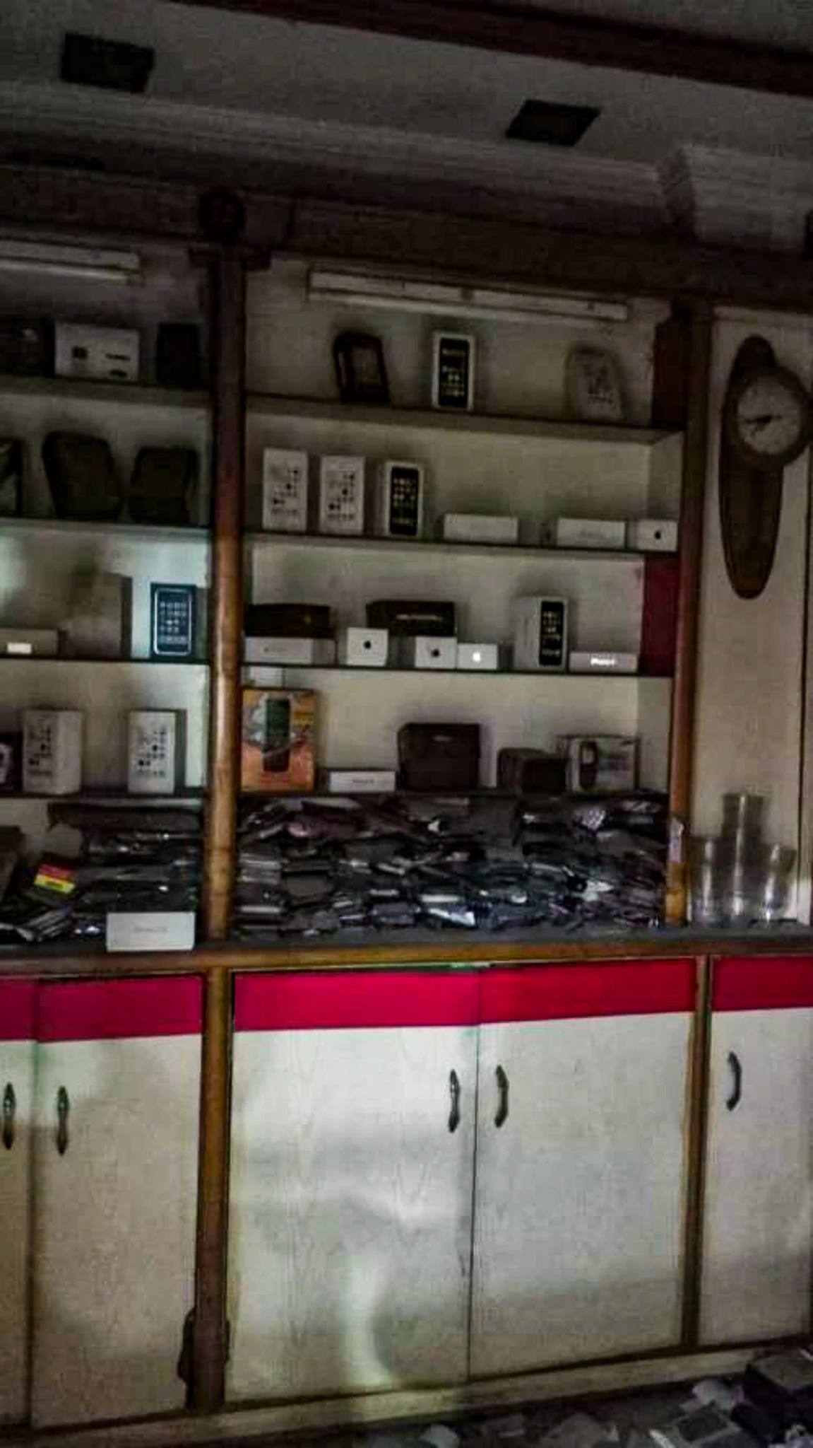 Shop Munc. Corp. H. No. 43/1382/2(old) and 37/1382/2(New), Situated Second Floor, Jalim Singh ki goth, Sabu market, Topi Bazar Lashkar, Gwalior (M.P) Area: - 8.46 Sq.mtr in the name of Sh. Jagdish Prasad Goyal