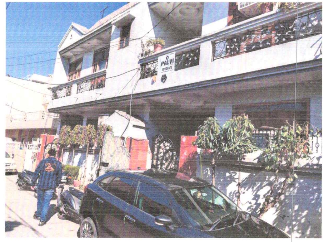 Auction Image