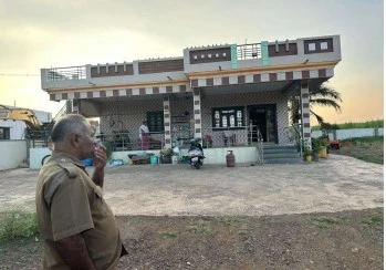 Agricultural land measuring 21.21 Sq Mtrs X 18.18 Sq Mtrs (Total 4151.73 Sq. Ft) situated at Bilakundi Village, Gokak Taluk, Belagavi District.
